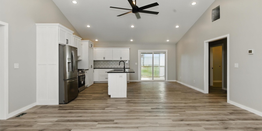 1724 28th Street, Bedford, Indiana 47421,MLS,202548341