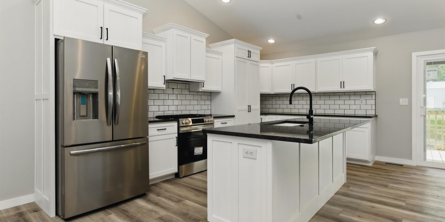 1724 28th Street, Bedford, Indiana 47421,MLS,202548341