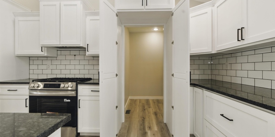 1724 28th Street, Bedford, Indiana 47421,MLS,202548341