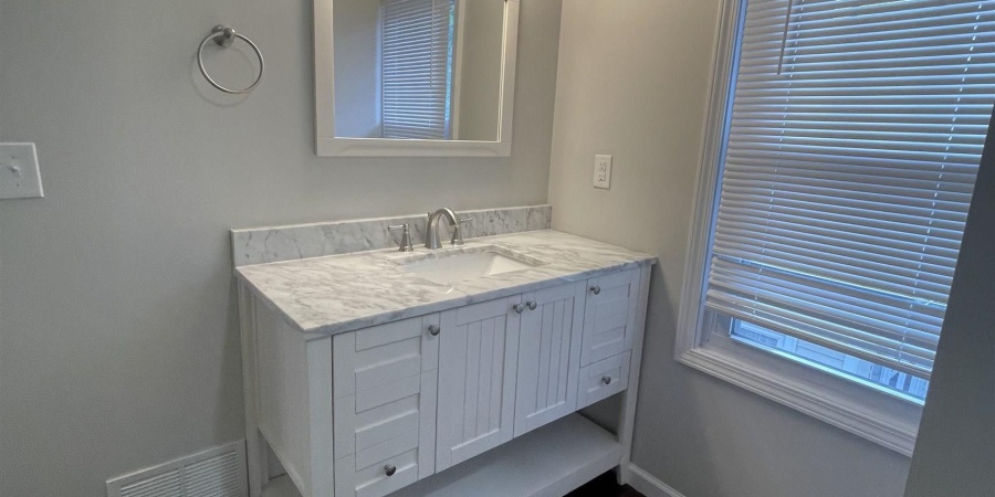 600 E 1st Street, Bloomington, Indiana 47401,MLS,202548345