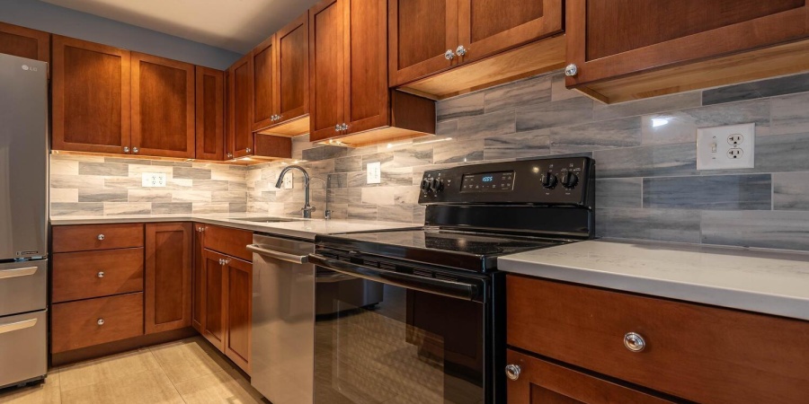 3211 N Stoneycrest Road, Bloomington, Indiana 47404,MLS,202548351