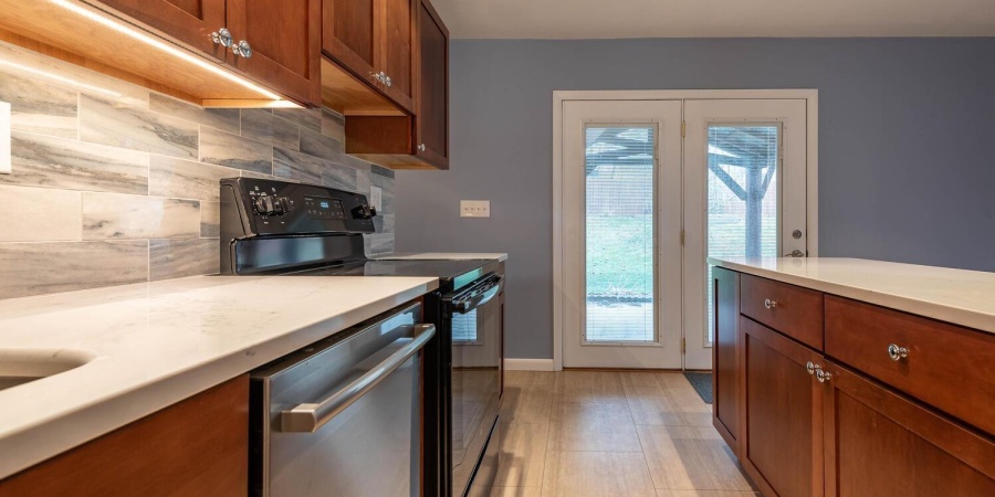 3211 N Stoneycrest Road, Bloomington, Indiana 47404,MLS,202548351