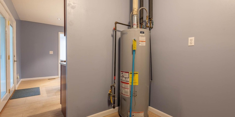 3211 N Stoneycrest Road, Bloomington, Indiana 47404,MLS,202548351