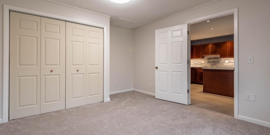 3211 N Stoneycrest Road, Bloomington, Indiana 47404,MLS,202548351