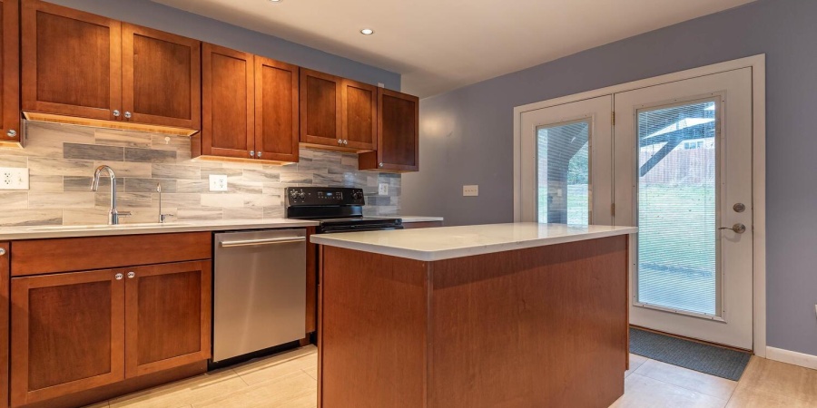 3211 N Stoneycrest Road, Bloomington, Indiana 47404,MLS,202548351