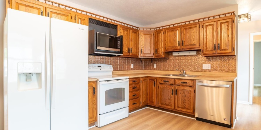 3212 S Fairington Drive, Bloomington, Indiana 47403,MLS,202548352