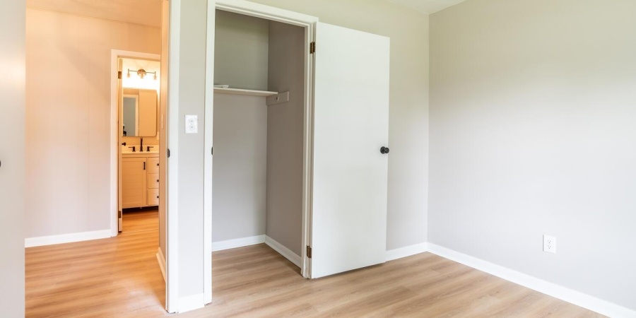 3212 S Fairington Drive, Bloomington, Indiana 47403,MLS,202548352