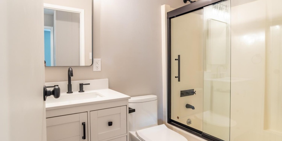 3212 S Fairington Drive, Bloomington, Indiana 47403,MLS,202548352