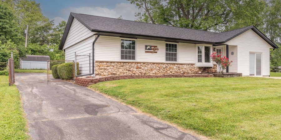 3212 S Fairington Drive, Bloomington, Indiana 47403,MLS,202548352