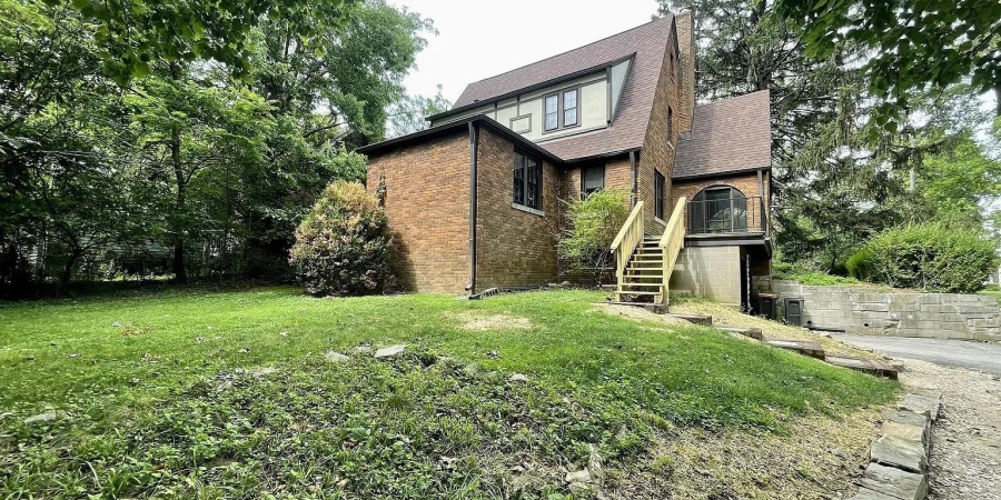 611 S Eagleson Avenue, Bloomington, Indiana 47401,MLS,202548596