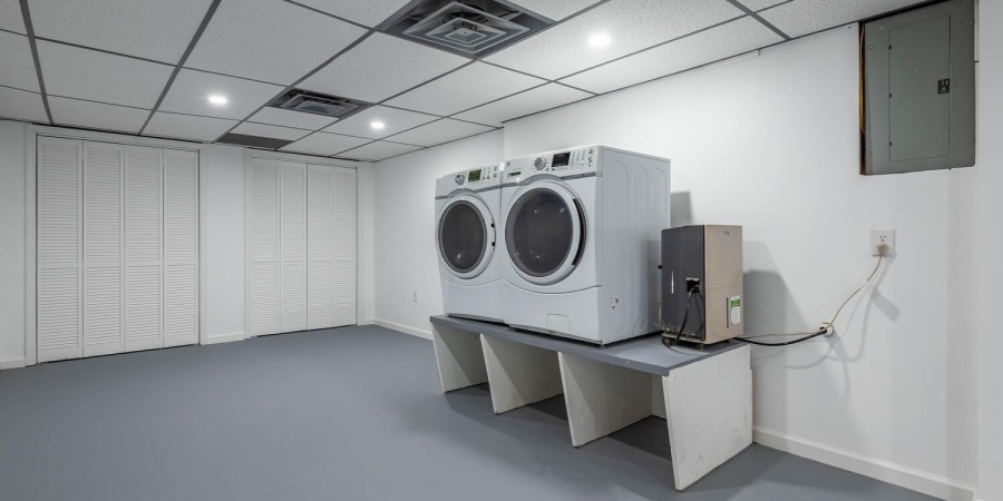 635 N Robin Drive, Ellettsville, Indiana 47429-1636,MLS,202548606