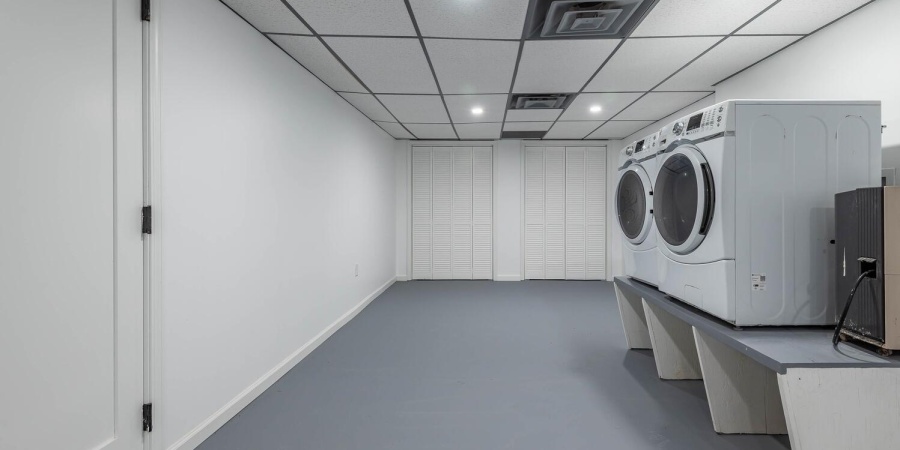 635 N Robin Drive, Ellettsville, Indiana 47429-1636,MLS,202548606