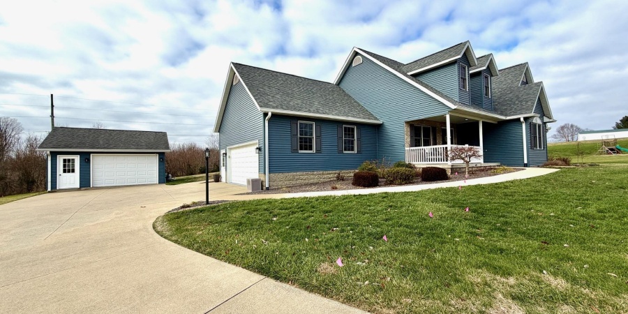 223 Steeple Pointe Lane, Bedford, Indiana 47421,MLS,202548609