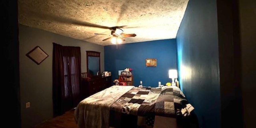 21 S Main Street, Rosedale, Indiana 47874,MLS,202548622