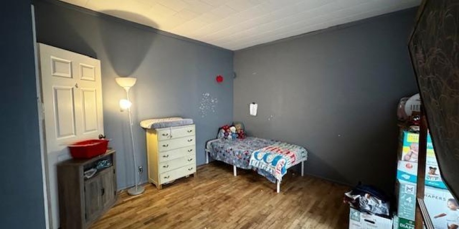 21 S Main Street, Rosedale, Indiana 47874,MLS,202548622