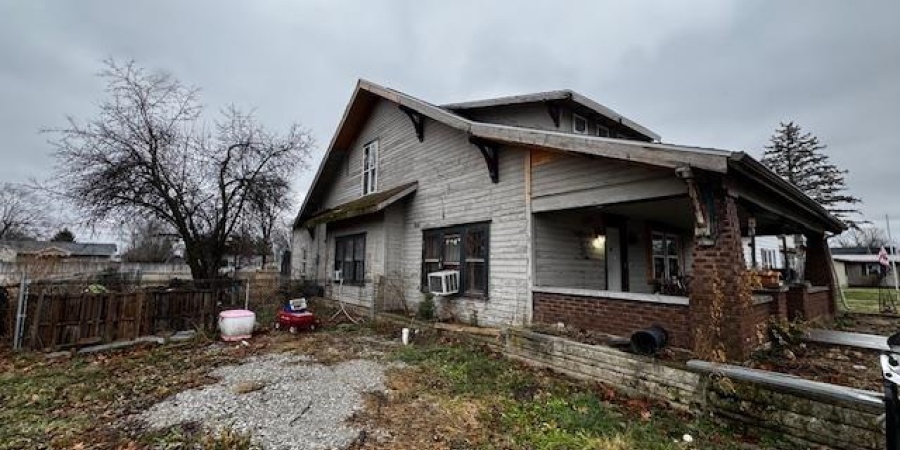 21 S Main Street, Rosedale, Indiana 47874,MLS,202548622