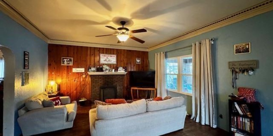 21 S Main Street, Rosedale, Indiana 47874,MLS,202548622