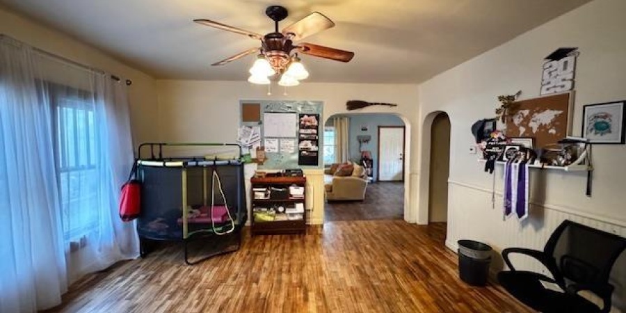 21 S Main Street, Rosedale, Indiana 47874,MLS,202548622