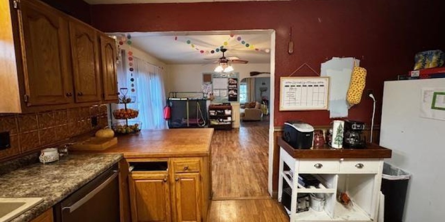 21 S Main Street, Rosedale, Indiana 47874,MLS,202548622