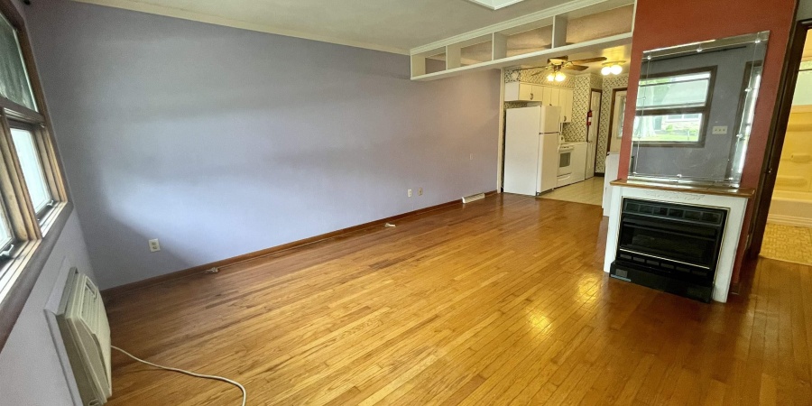 1904 E Maxwell Lane, Bloomington, Indiana 47401,MLS,202548667