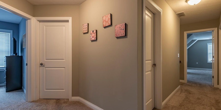 2870 E Creeks Edge Drive, Bloomington, Indiana 47401-8381,MLS,202548638