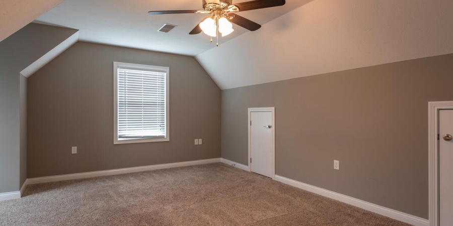 2870 E Creeks Edge Drive, Bloomington, Indiana 47401-8381,MLS,202548638