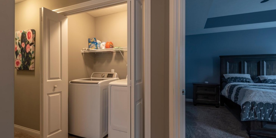 2870 E Creeks Edge Drive, Bloomington, Indiana 47401-8381,MLS,202548638