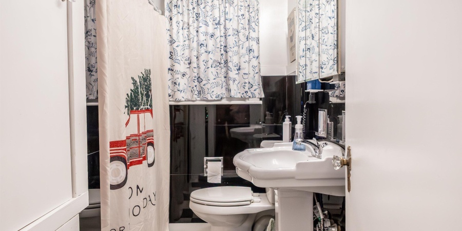 1419 22d Street, Bedford, Indiana 47421,MLS,202548666