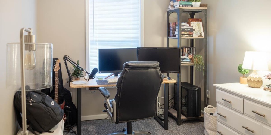 1323 S Cobble Creek Circle, Bloomington, Indiana 47401,MLS,202548683