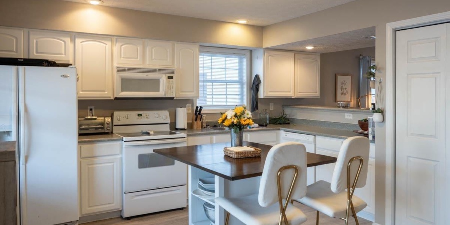 1323 S Cobble Creek Circle, Bloomington, Indiana 47401,MLS,202548683