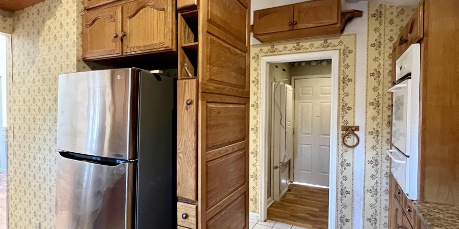 9531 S Harbour Pointe Drive, Bloomington, Indiana 47401,MLS,202548696