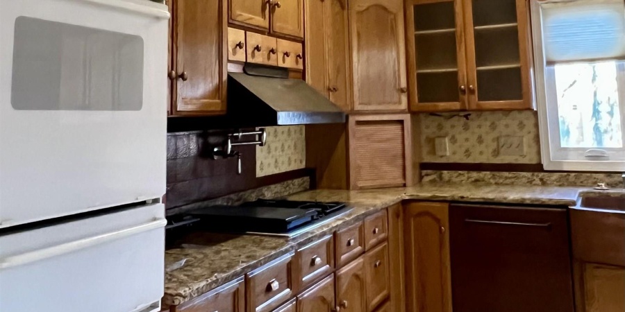 9531 S Harbour Pointe Drive, Bloomington, Indiana 47401,MLS,202548696