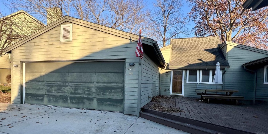 9531 S Harbour Pointe Drive, Bloomington, Indiana 47401,MLS,202548696