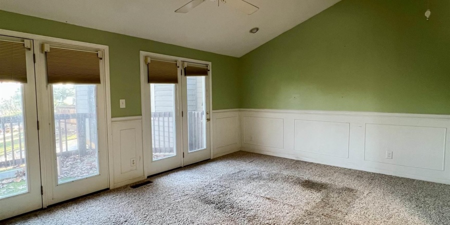 9531 S Harbour Pointe Drive, Bloomington, Indiana 47401,MLS,202548696