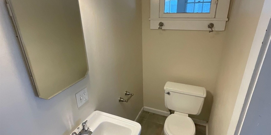 223 E 8Th Street, Bloomington, Indiana 47408-3525,MLS,202548807