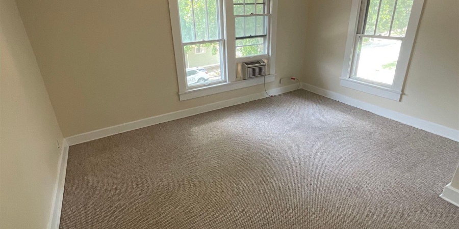 223 E 8Th Street, Bloomington, Indiana 47408-3525,MLS,202548807