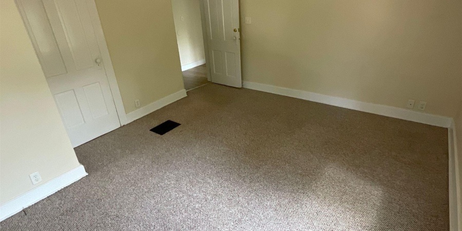 223 E 8Th Street, Bloomington, Indiana 47408-3525,MLS,202548807