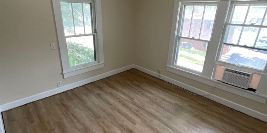 223 E 8Th Street, Bloomington, Indiana 47408-3525,MLS,202548807