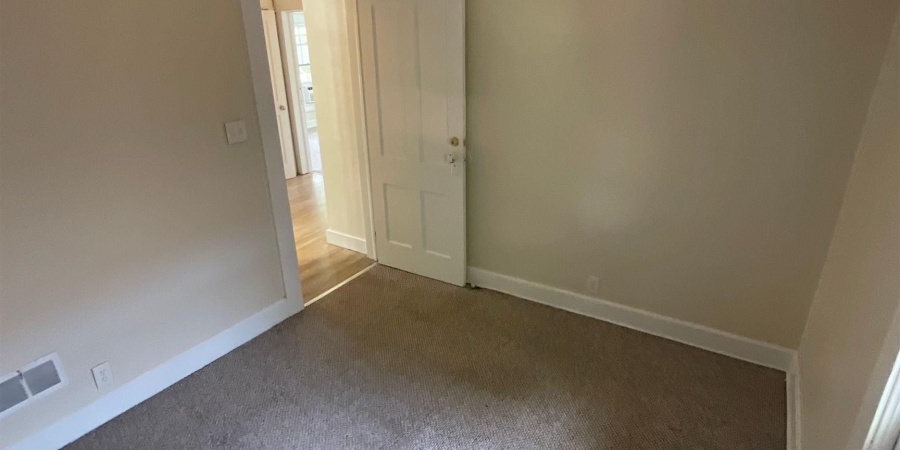 223 E 8Th Street, Bloomington, Indiana 47408-3525,MLS,202548807