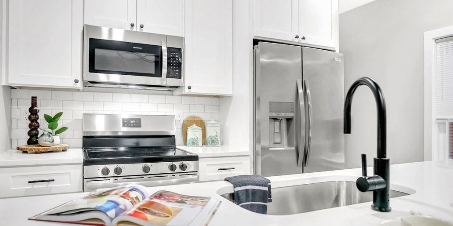 1112 N Woodburn Avenue, Bloomington, Indiana 47404,MLS,202548841