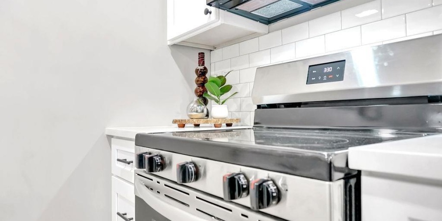 1112 N Woodburn Avenue, Bloomington, Indiana 47404,MLS,202548841