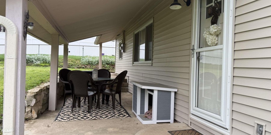 2823 Hillside Dr, Bedford, Indiana 47421,MLS,202516772