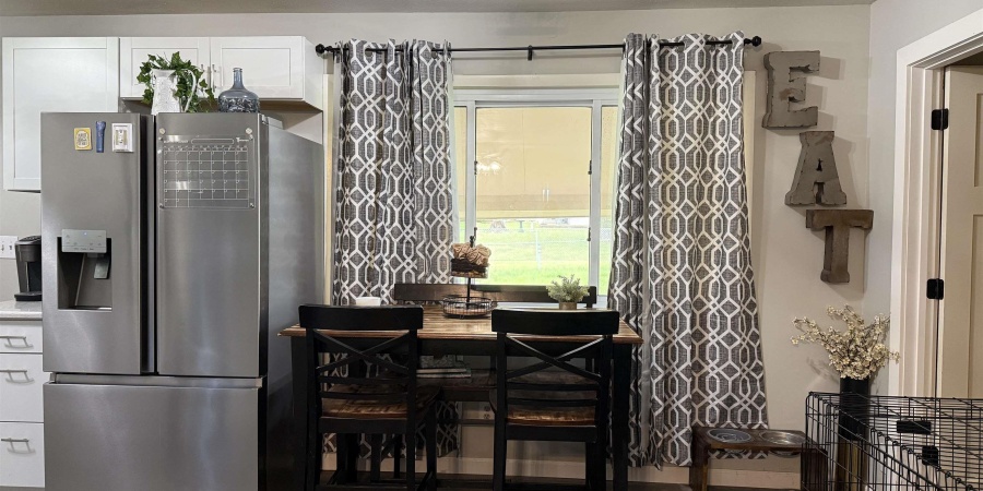 2823 Hillside Dr, Bedford, Indiana 47421,MLS,202516772