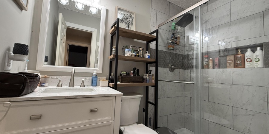 2823 Hillside Dr, Bedford, Indiana 47421,MLS,202516772