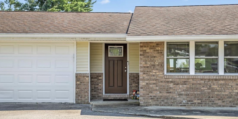 1744 Parkview Drive, Bedford, Indiana 47421,MLS,202548794