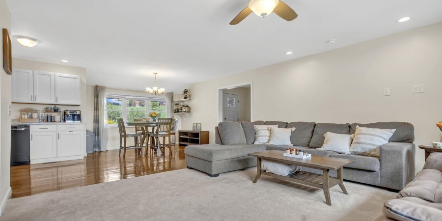 1744 Parkview Drive, Bedford, Indiana 47421,MLS,202548794