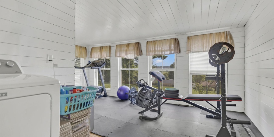 1744 Parkview Drive, Bedford, Indiana 47421,MLS,202548794