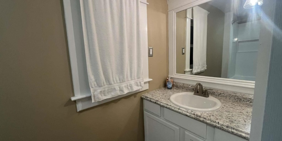 1716 15th St, Bedford, Indiana 47421,MLS,202548812