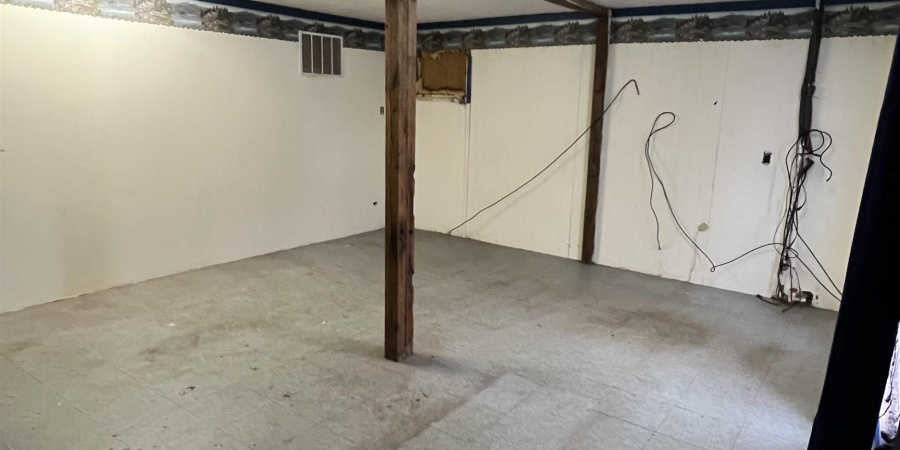 810 E Main Street, Jasonville, Indiana 47438,MLS,202548865