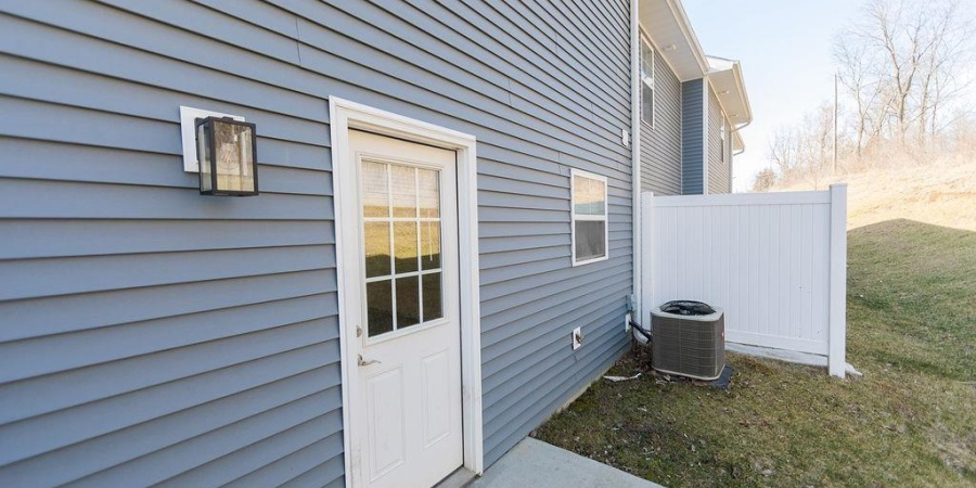 1222 W Rangeview Circle, Bloomington, Indiana 47403,MLS,202549021